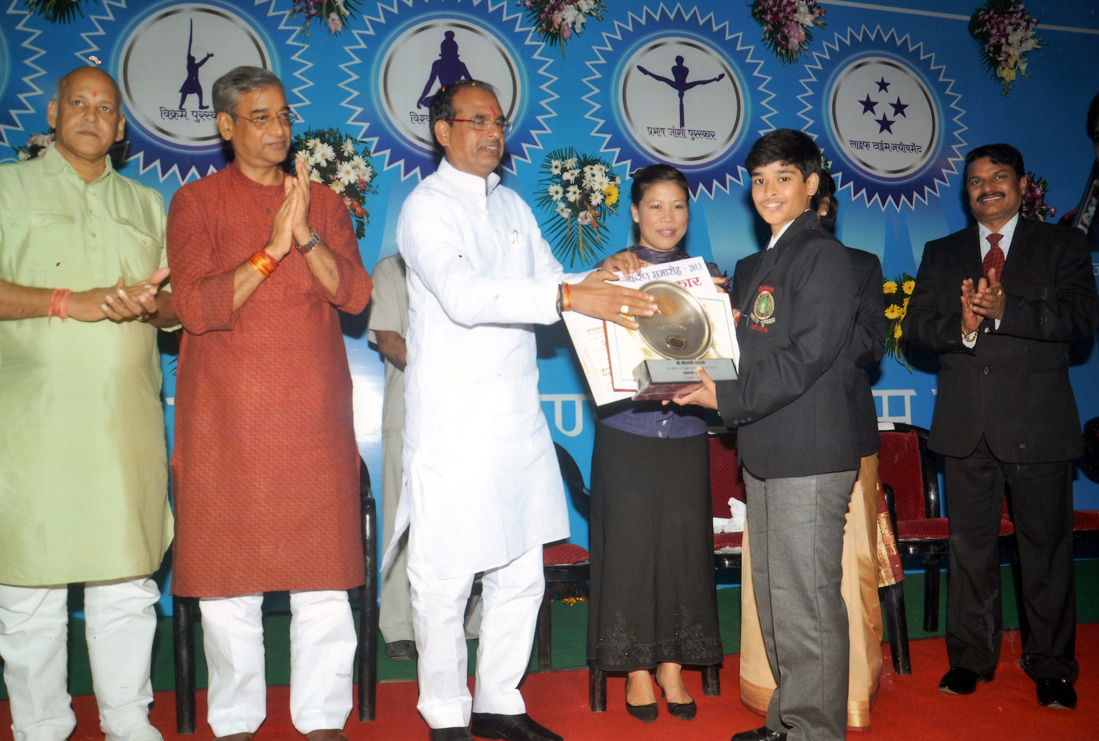 eklavya-award-winner-shreyanshi-pardesi-class-ix